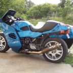 100_0895r-vi